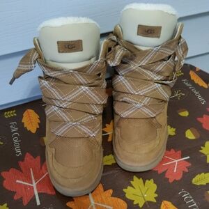 UGG Brown Lace-Up Boots 1 Extra Pack Of Laces